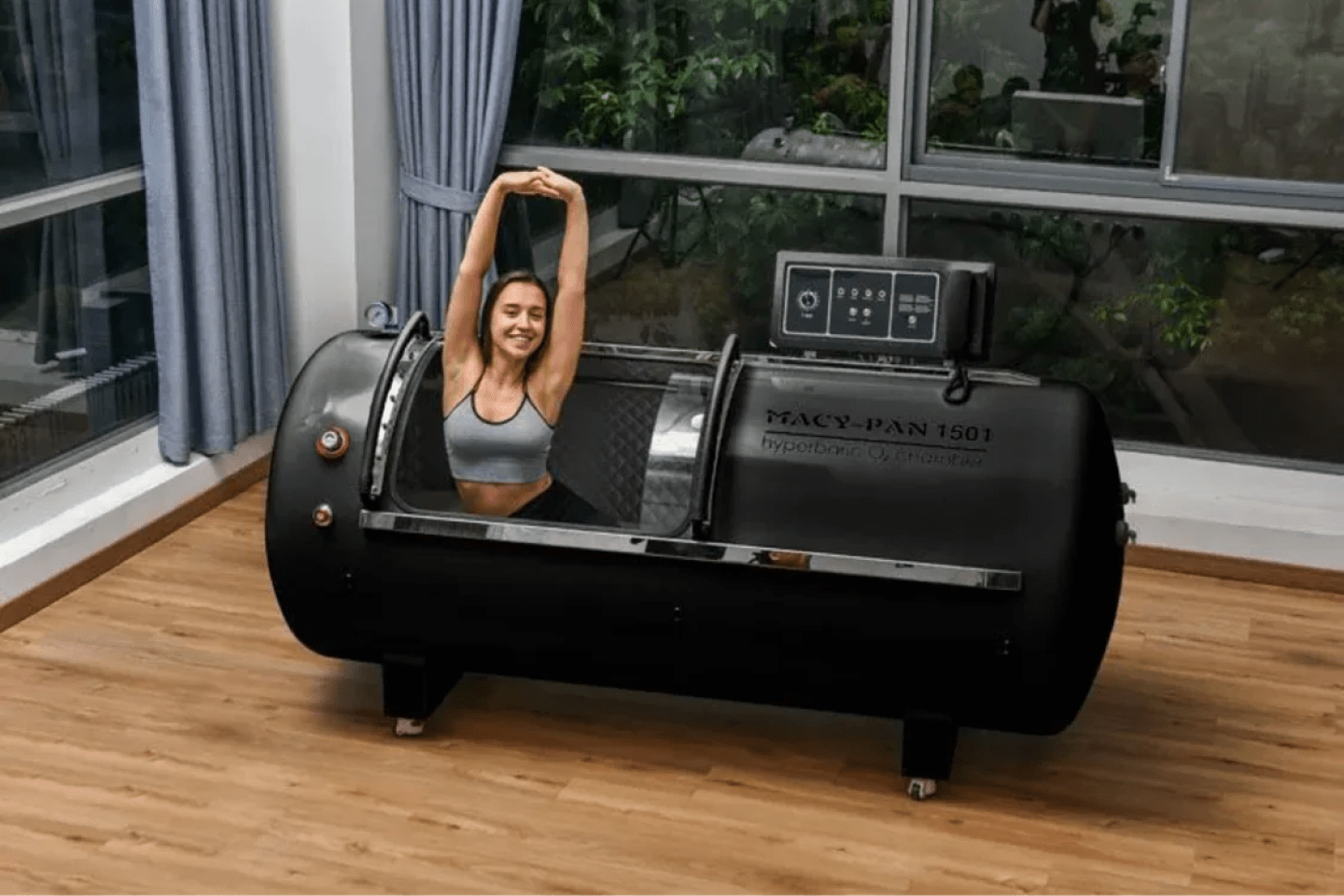 Self-Operable In-Out Control System is one of Macy Pan Hard Hyperbaric Features