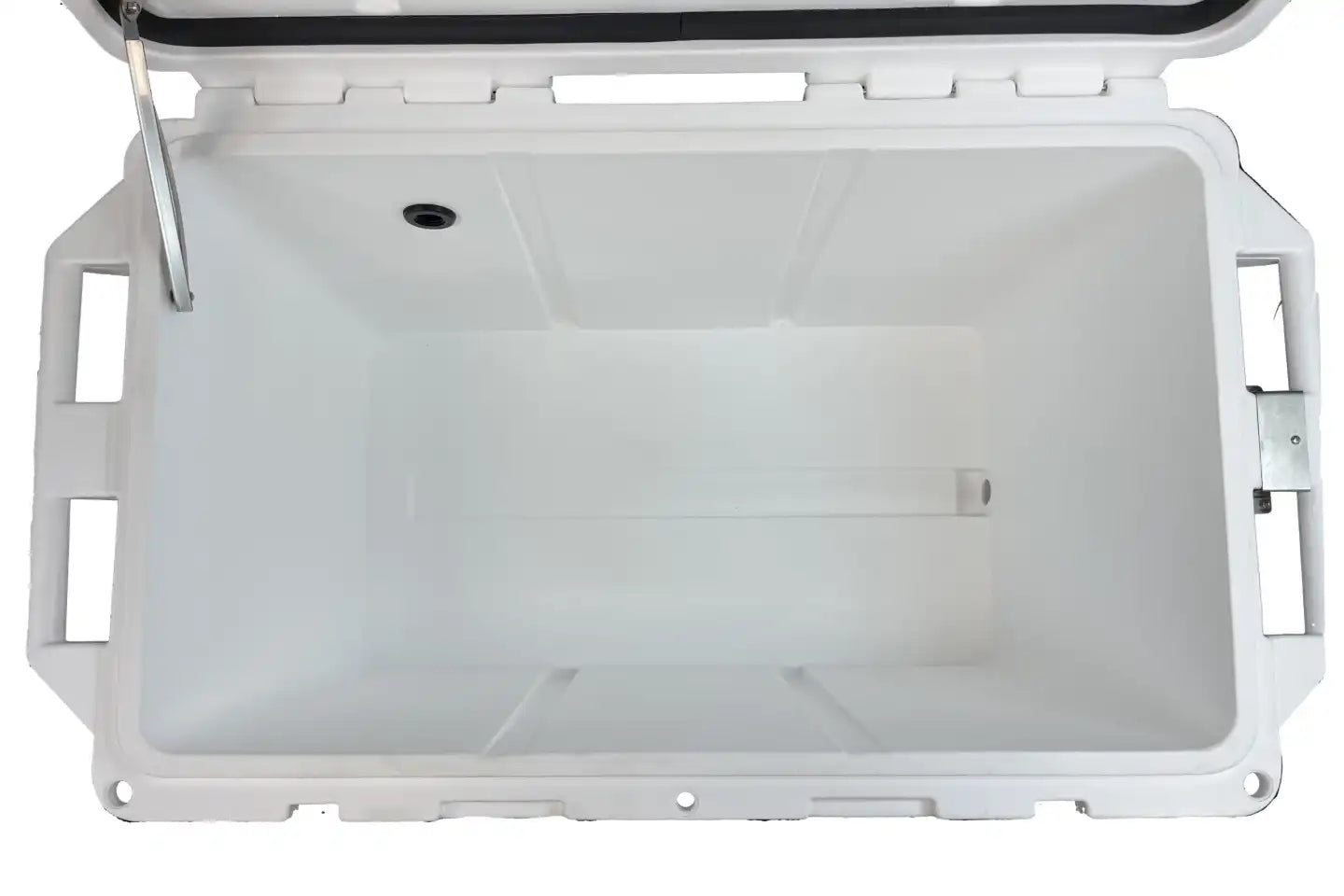 Penguin Chillers Cold Plunge Tub inside view