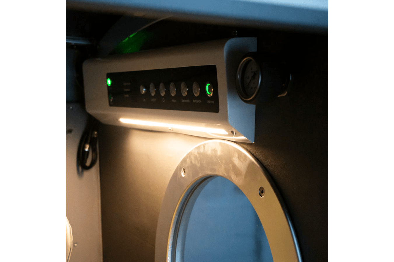 Oxyrevo Medical Hyperbaric Chamber Features interior control panel with pressure gauge