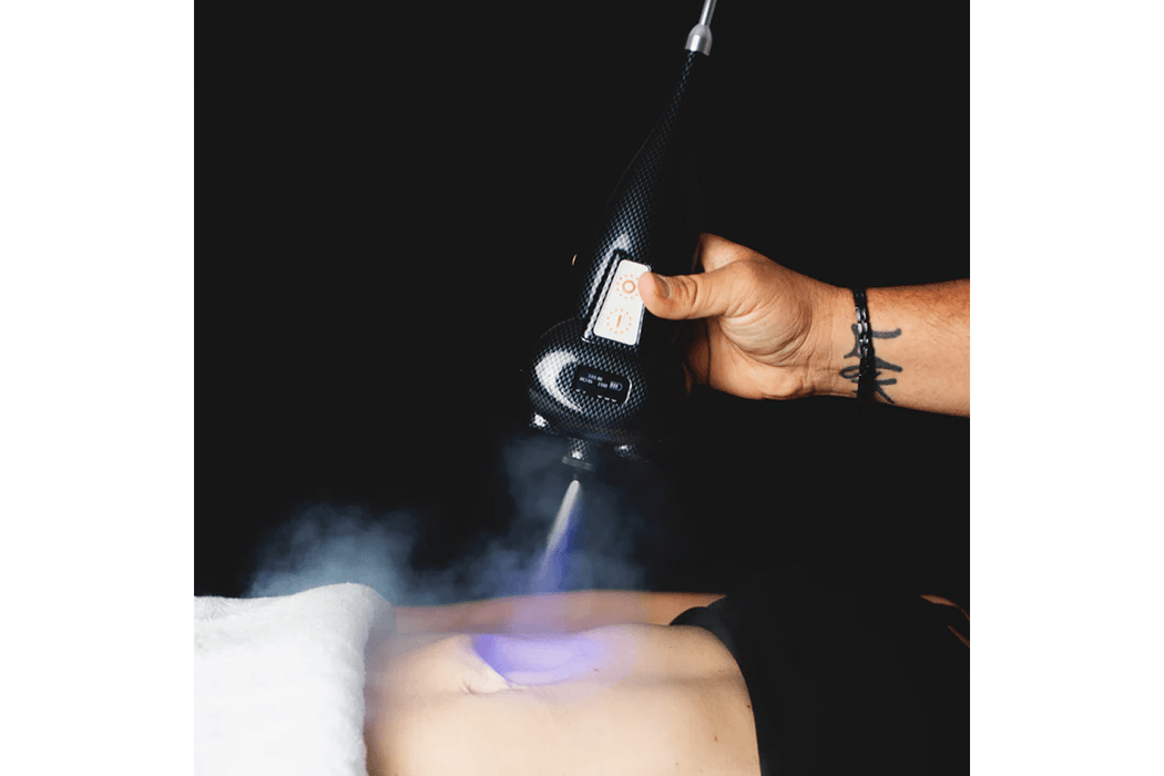 America Cryo Subzero Orthopedic Localized Cryotherapy Machine in use