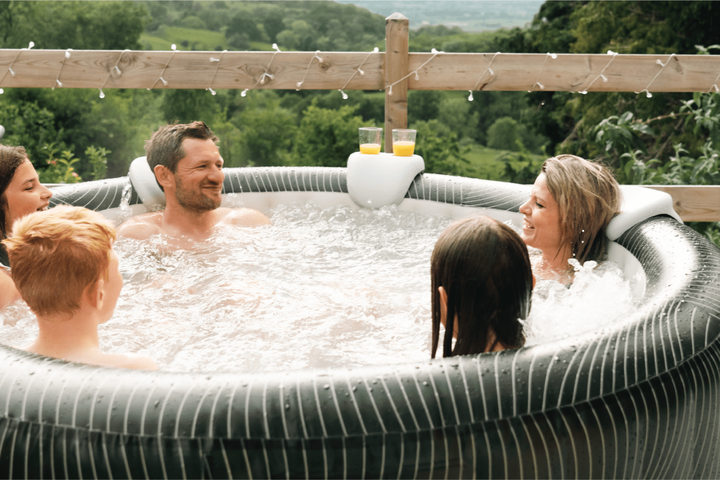 MSPA Meteor 6 Person Hot Tub lifestyle 3