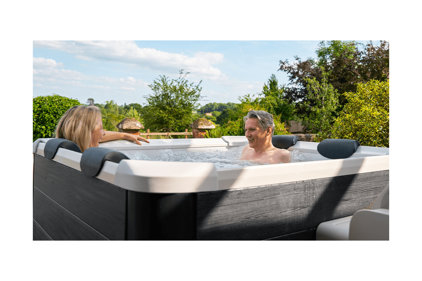 MSPA Oslo 6 Person Hot Tub