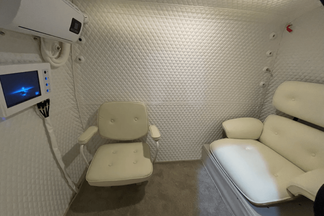 Macy-Pan HE5000 Mini 2.0 ATA Hard Shell Hyperbaric Chamber