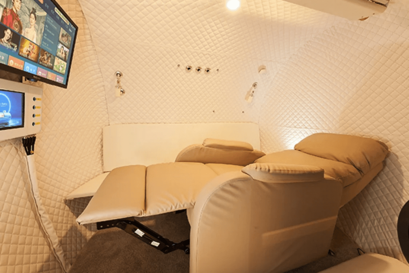 Macypan He5000 hard shell chamber inside view