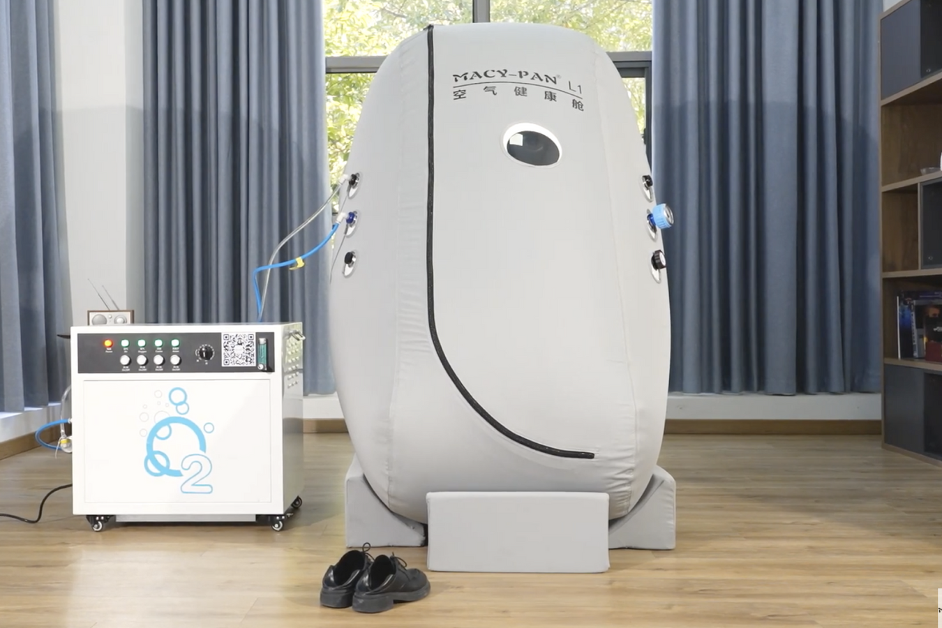 Macy Pan L1 Soft Sitting chamber with ALL-in-one machine in operation