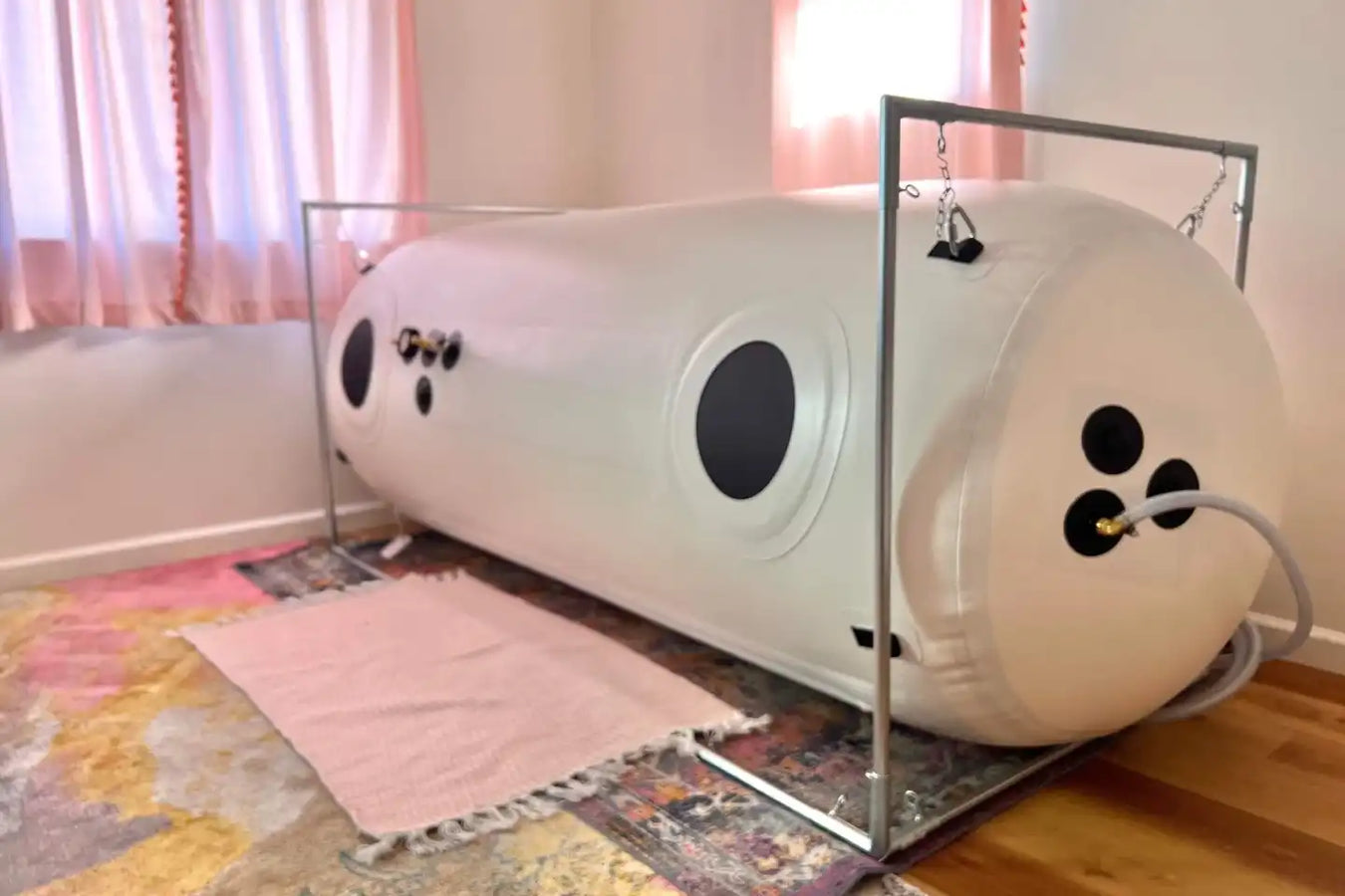 Newtowne Class 4 Hyperbaric Chamber front and side view