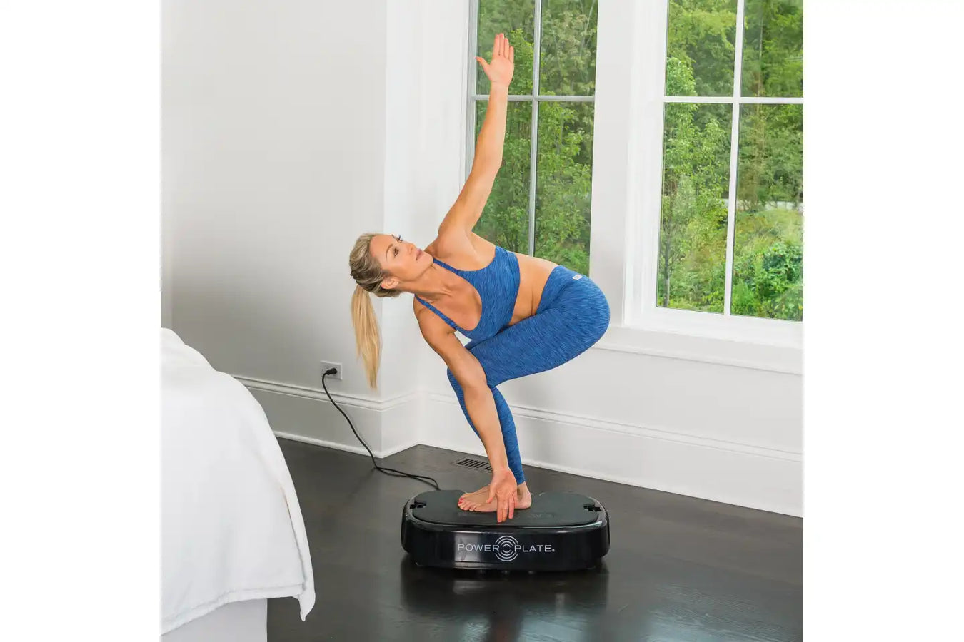 Person doing workout in the Personal Power Plate Vibro Plate