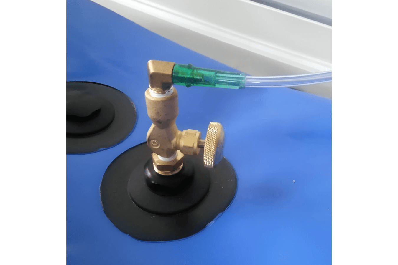 Newtowne Class 4 Hyperbaric Chamber concentrator valve closeup