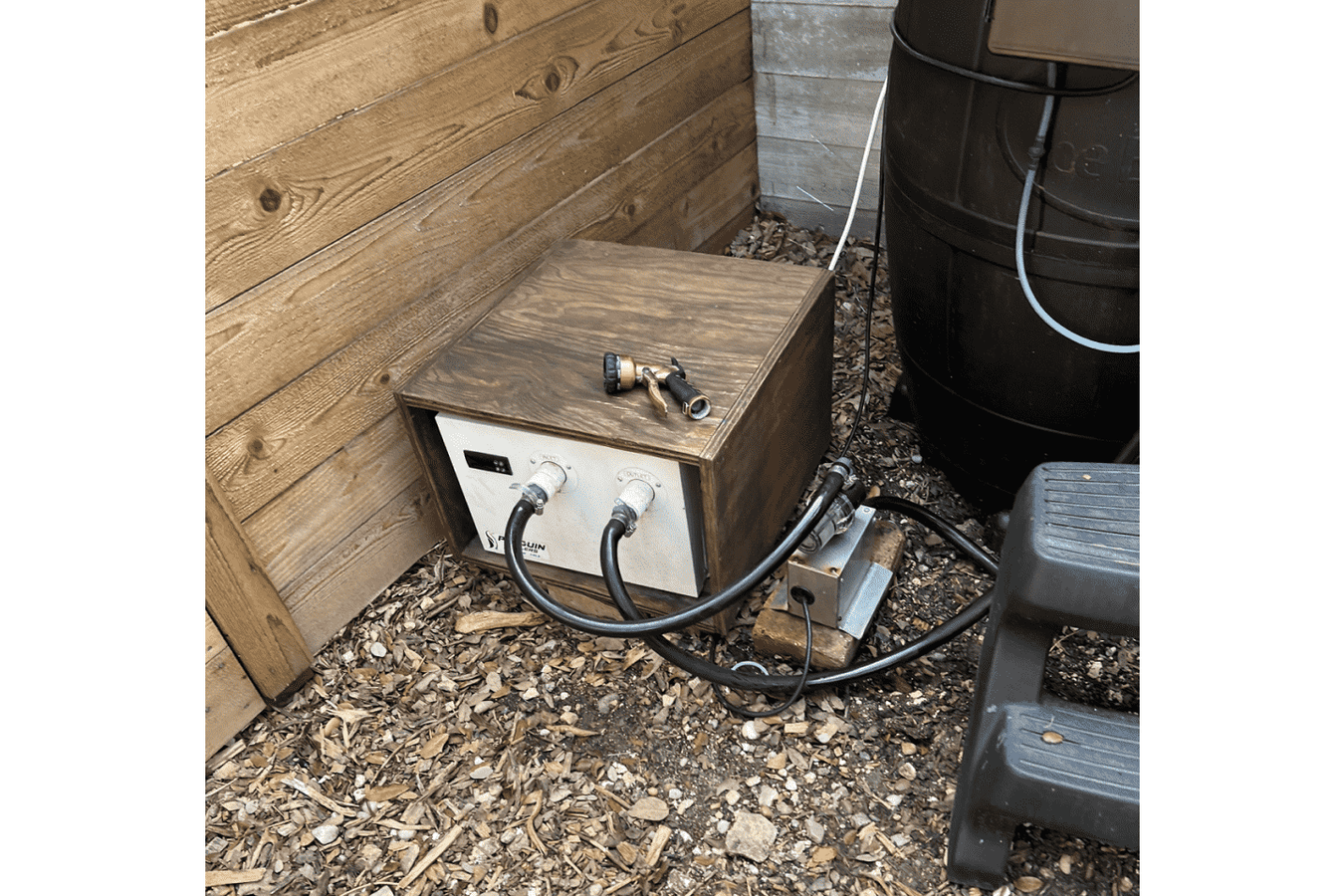 Penguin Chillers DIY Cold Plunge wooden cover setup